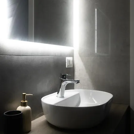 Imperia House شقة *