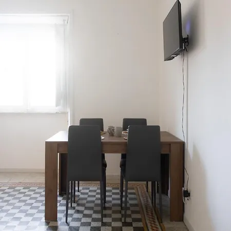 Imperia House شقة *